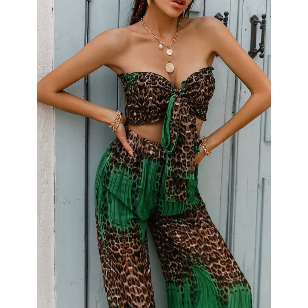 SHEIN Set (Bag Included) - Picture 2 of 9